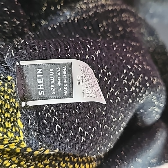 NWOT Shein Holiday sweater - Picture 4 of 4